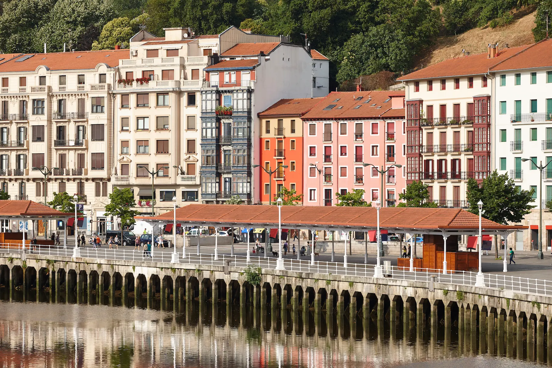 LA ASOCIACIÓN DE HIGIENISTAS BUCODENTALES DE EUSKADI SE INCORPORA A LA UNIÓN DE COLEGIOS PROFESIONALES DE HIGIENISTAS DENTALES DE ESPAÑA